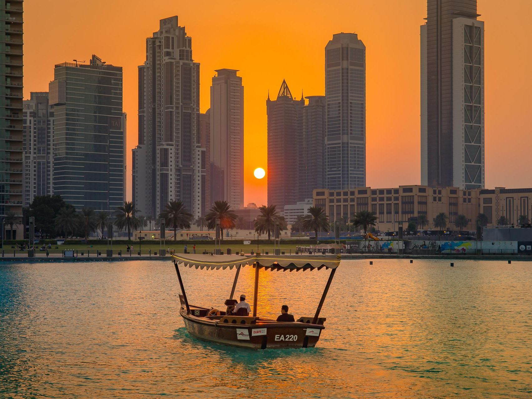 Sömestr Özel Bir Dubai Masalı Turu Dubai Şehir Turu Ve Abra Geçişi Dahil Dubai Şehir Turu Ve Abra Geçişi Dahil!